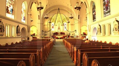 Le président de la ligue musulmane en Italie  révèle à “ElChorouk” :L’église catholique prend en charge  les « Haragas »  pendant  15 jours