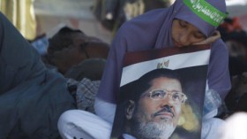 معاناة لا توصف تحت الشمس الحارقة والمعضلة الكبرى في قلّة المراحيض