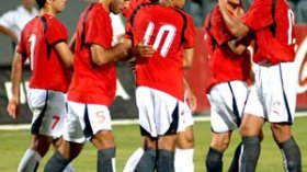 المصريون واثقون من هزيمة الجزائر ولايعرفون إلا بلومي وماجر