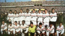نجوم 90 يدربون الفراعنة على تكرار سيناريو 89