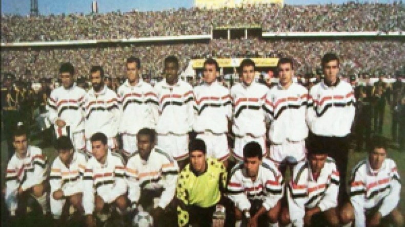 نجوم 90 يدربون الفراعنة على تكرار سيناريو 89