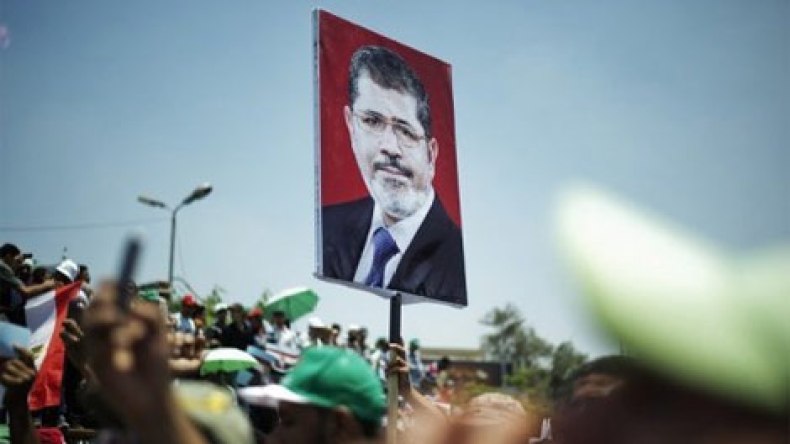 معلمة مصرية تخلع زوجها بسبب خلاف حول الرئيس مرسي