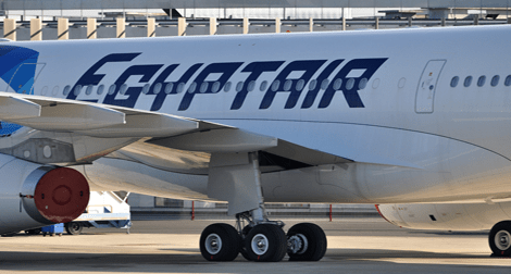 Egypt Air: les hôtesses de l'air commencent à porter le hijab