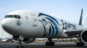 تصاعد أدخنة في الطائرة المصرية المنكوبة قبل تحطمها