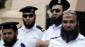الداخلية المصرية تنهي خدمة 10 ضباط ملتحين