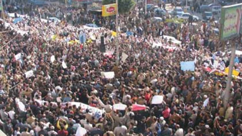مصر: ارتباك أمني ومليونية لدعم الشرعية الجمعة