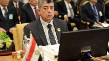 Égypte: le ministre de l'Intérieur visé par une voiture piégée