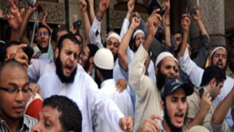 إسلاميو مصر يدعون لمليونية “الشرعية خط أحمر”