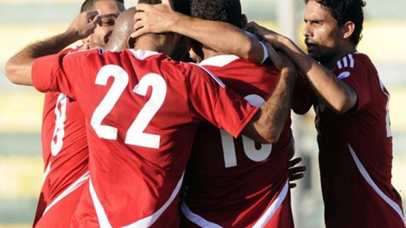 الفراعنة يسقطون أمام الأسود ويعقدون الوضع أكثر