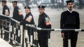 قتيل وأربعة جرحى في اشتباكات بين مسلمين ومسيحيين في مصر