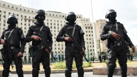 مصر تمنع ضباط الشرطة من تقديم معلومات للإعلام