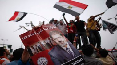 Égypte: début d'un rassemblement à Tahrir avant un discours de Morsi