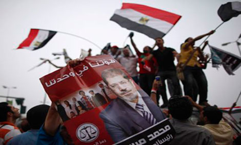 Égypte: début d'un rassemblement à Tahrir avant un discours de Morsi