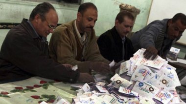 Égypte: la nouvelle Constitution controversée approuvée