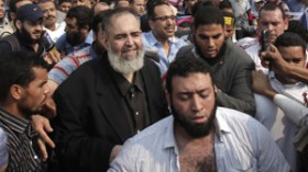 “‬مزقيهم‭ ‬يا‭ ‬كتائب‭ ‬الأحرار‮”‬‭ .. ‬نشيدا‭ ‬وطنيا‭ ‬لمصر‭!‬