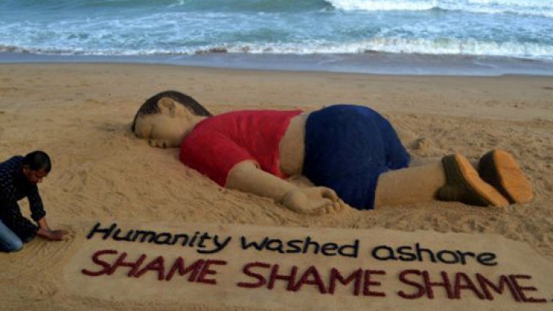 “الغارديان”: مر عام على موت إيلان كردي ولم يتغير الكثير