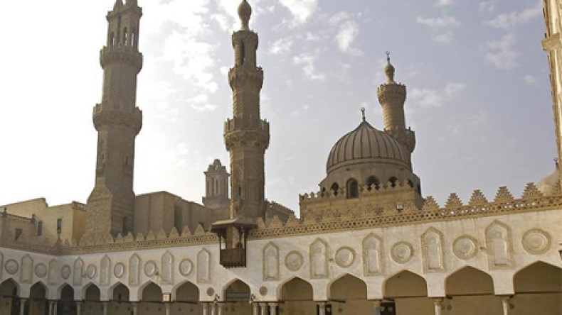 لأول مرة في التاريخ.. إغلاق الجامع الأزهر ومنع رفع الأذان
