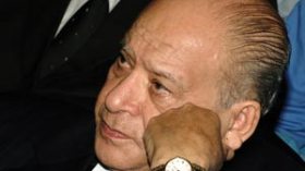 الحاج الفرڤاني مستاء بشدة لإقصائه من الفعاليات الثقافية