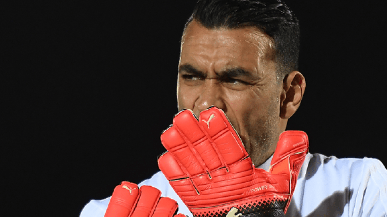 الحضري يحدث طوارئ في المنتخب المصري