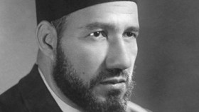 إعلام الفتنة يحرك عائلتي سيد قطب والبنا ضد الإخوان ومحمد مرسي