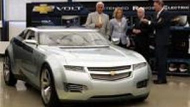 Over 33,000 buyers signed up for GM electric car