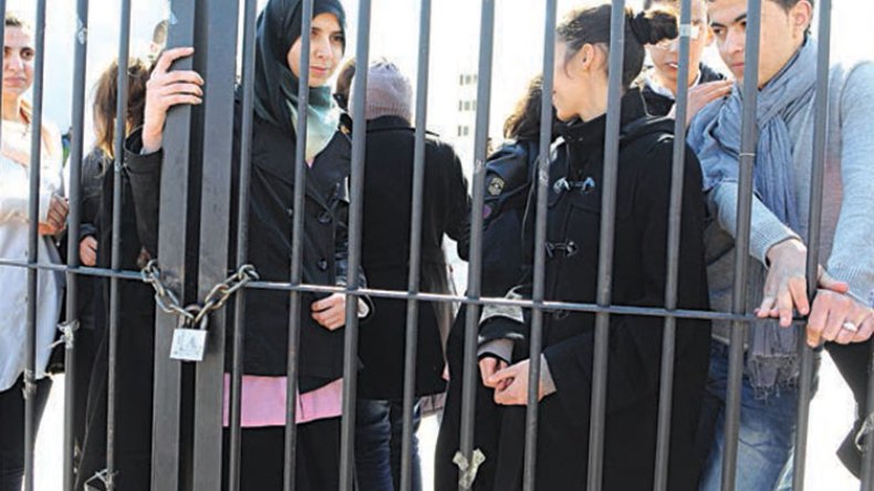 “حوار الطرشان” يرهن التلاميذ!