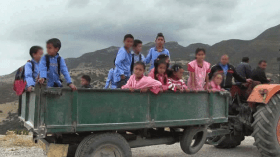 الدوابّ لنقل التلاميذ.. وأميار يستحوذون على الحافلات!