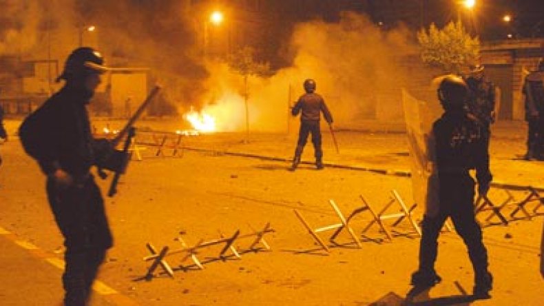 ثلاثون شرطيا يطالبون بالتعويض عن اعتداءات المناصرين بالعاصمة