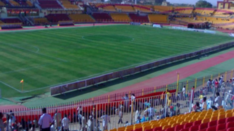 هذا هو الملعب الذي سيحتضن المباراة الفاصلة بين الجزائر ومصر