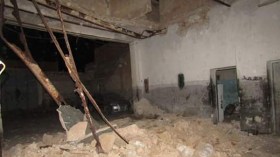 انهيار منزل يشرد عائلة معوزة بالوادي