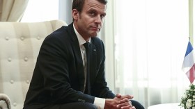 زيارة قصيرة لرئيس فرنسي “مقتصد”