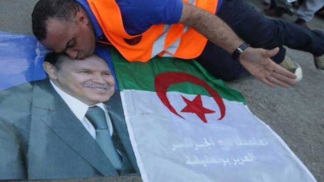 “السّاجد لبوتفليقة” يفجر مواقع التواصل الاجتماعي بالسّخط