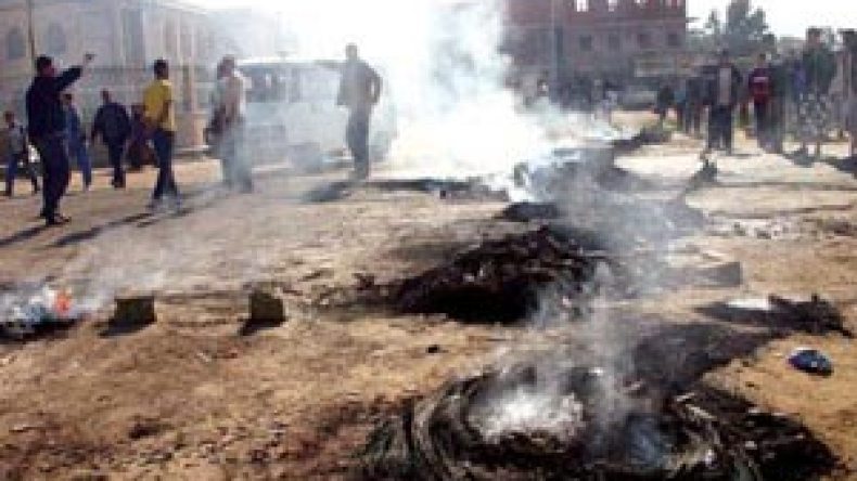 مواطنون خرجوا ليلا …ألهبوا الشوارع وشلوا حركة المرور على محور طريق رغاية أولاد موسى