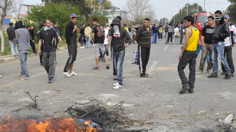 عالقون يعيشون الجحيم على محور بجاية – العاصمة