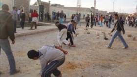 الشومارة‭ ‬يقطعون‭ ‬الطريق‭ ‬العام‭ ‬بدروع‭ ‬بشرية‭ ‬في‭ ‬حاسي‭ ‬مسعود‭ ‬