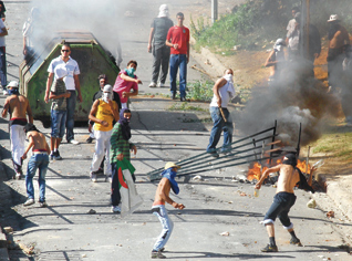 Social problems undermine the serenity of the Algerians