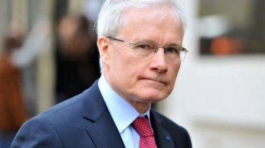 Algeria asks France to apologize