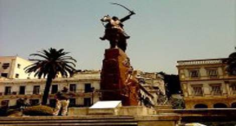 La Fondation Émir Abdelkader dénonce le résultat du ravalement de la statue équestre