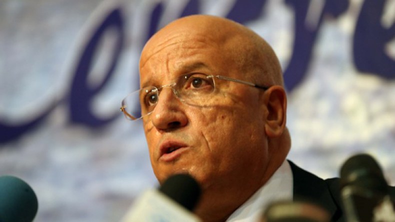 حسين ريزو: سأعود إلى منصبي بعد تمديد عطلة مرضي إلى أسبوع إضافي