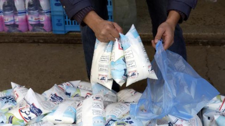 جمعية حماية المستهلك تحذّر من تجميد حليب الأكياس