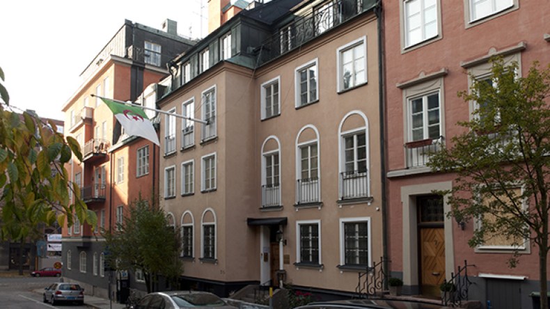 جزائريون عالقون في ألمانيا بسبب أخطاء في شهادات الميلاد