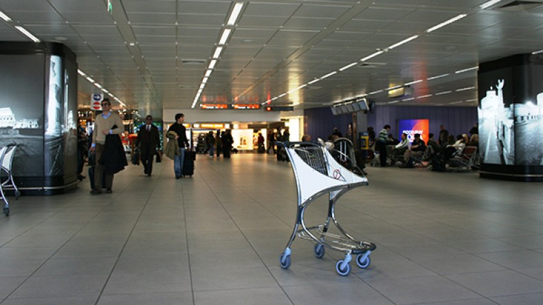 “هذا جديد التأشيرة ومراقبة الجزائريين بمطارات إيطاليا”