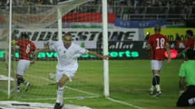 نجوم 82 يقودون محاربي الصحراء إلى القاهرة