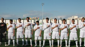 “الخضر” يؤمنون بالمعجزة أمام عمالقة غامبيا