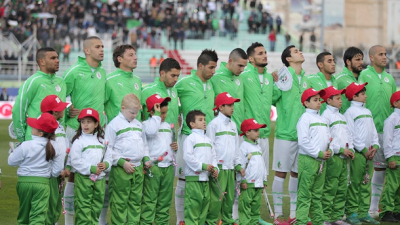 خاليلوزيتش متخوف من هشاشة دفاع الخضر