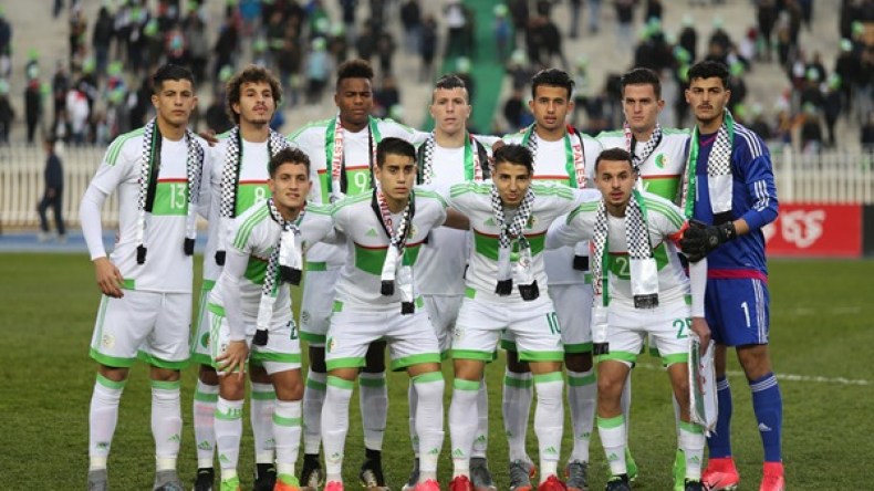 المنتخب الوطني في مجموعة إسبانيا ومقدونيا