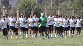 بوقرة ومصطفى وعودية يشاركون في تدريبات “الخضر”