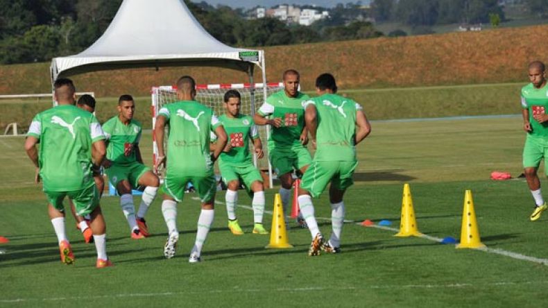 جزائريون قرّروا الصوم والإكثار من الدعاء للفوز على بلجيكا