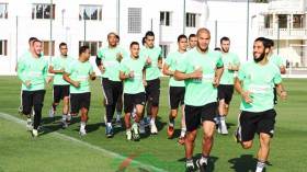 براهيمي، فيغولي ومحرز يلتحقون بتربص “الخضر”