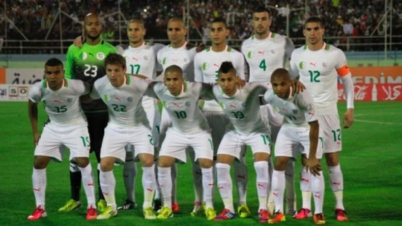 المنتخب الوطني بلباس أبيض أمام بوركينافاسو